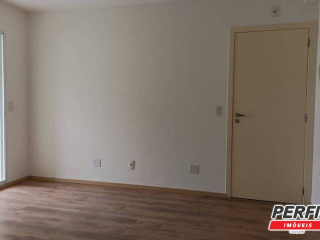 Apartamento para Venda em Cotia - 3