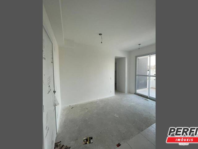 Apartamento para Venda em Carapicuíba - 2
